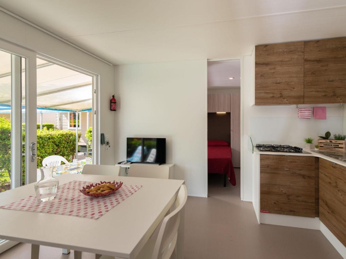 Holiday Home Garda Suite Deluxe By Interhome 리볼텔라 외부 사진