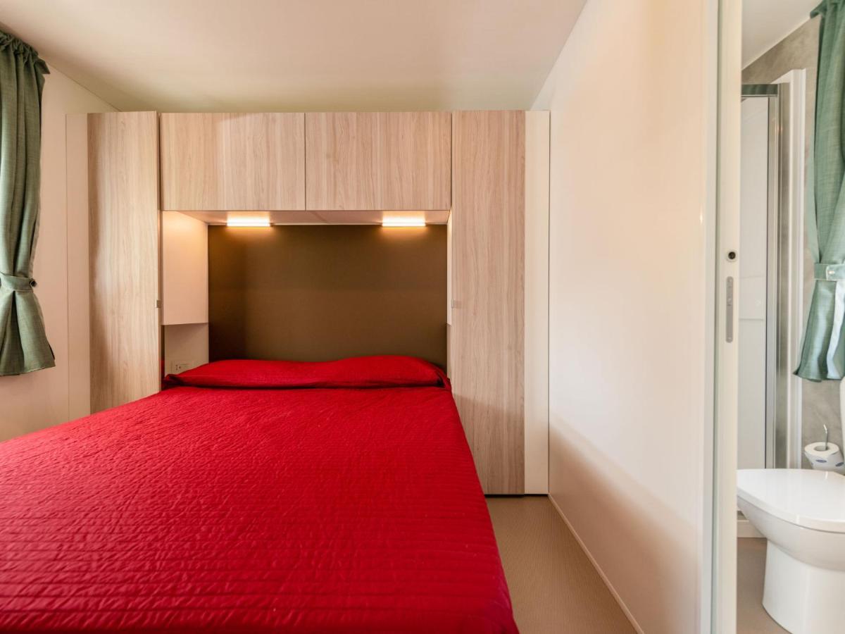 Holiday Home Garda Suite Deluxe By Interhome 리볼텔라 외부 사진